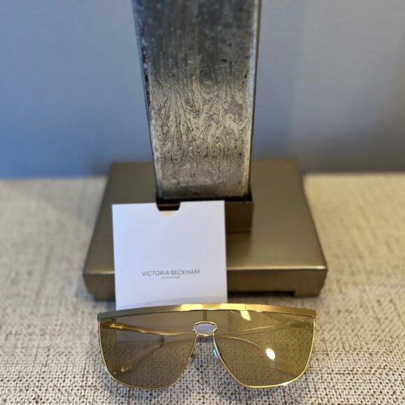 Victoria Beckham Gold Mirrored Sunglasses main image 6